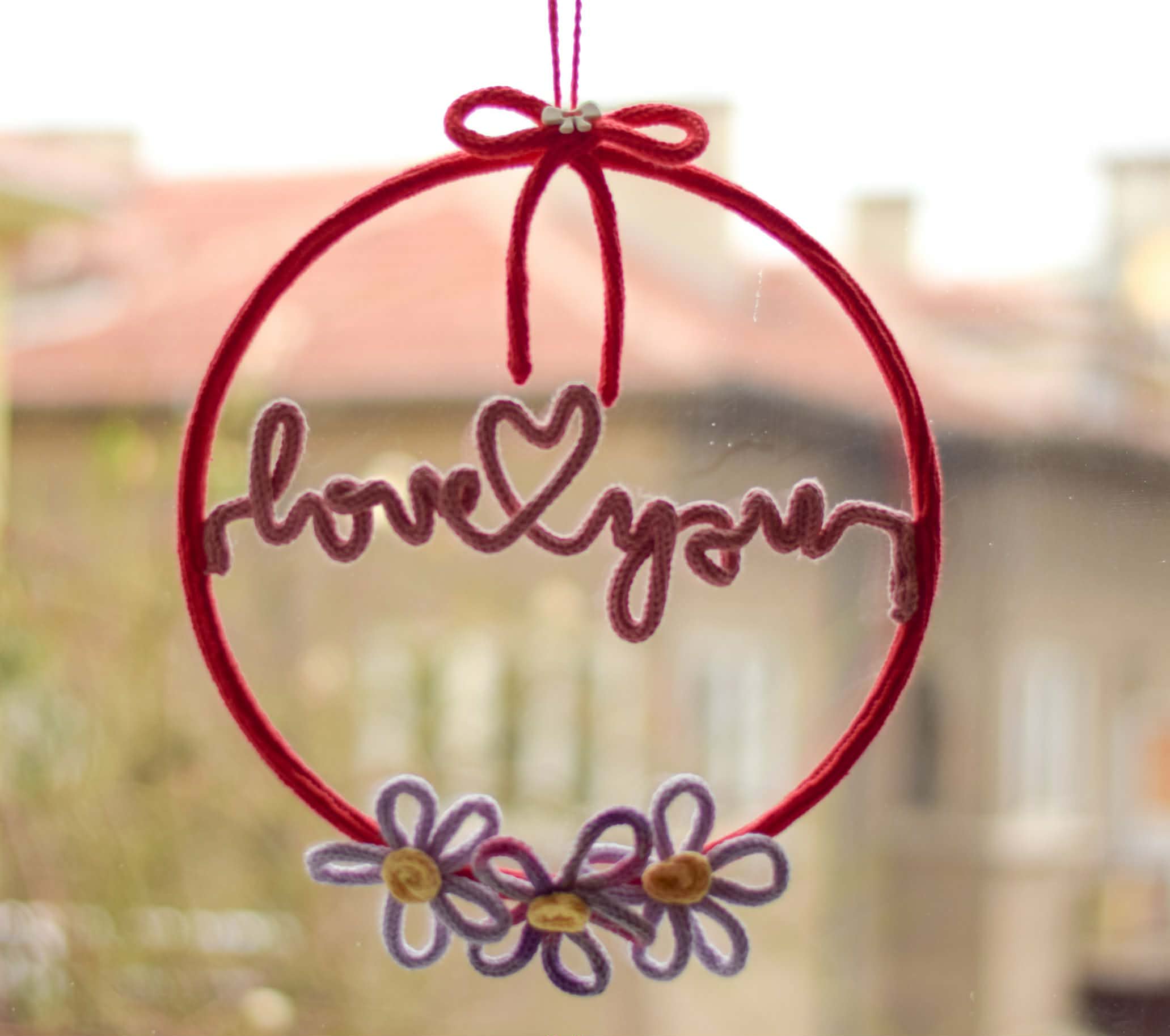 Декоративен венец "Love you",  ръчна изработка,  подарък 